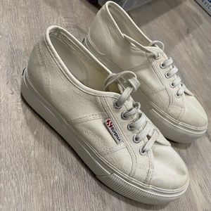 Platform Supergas